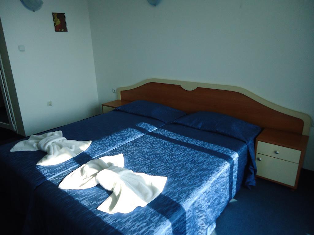 Pension Ruskovi Guesthouse ラヴダ エクステリア 写真