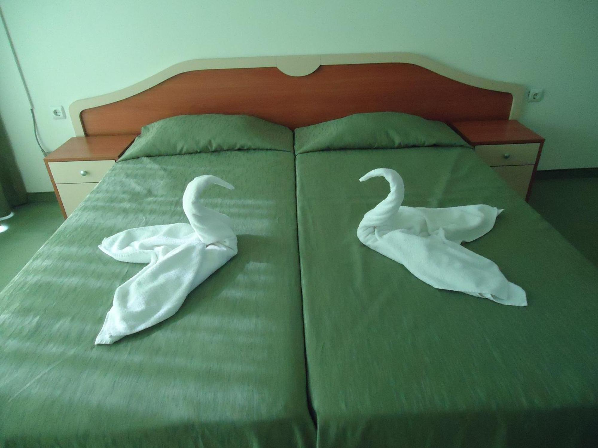 Pension Ruskovi Guesthouse ラヴダ エクステリア 写真